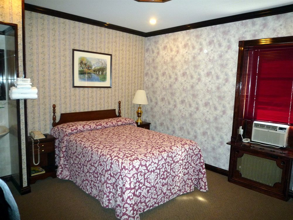Hotel 17 - Extended