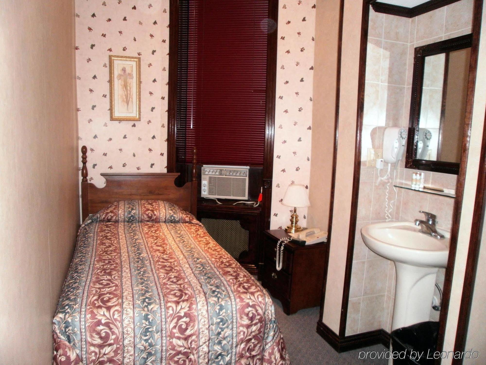 17 - Extended Hotel New York